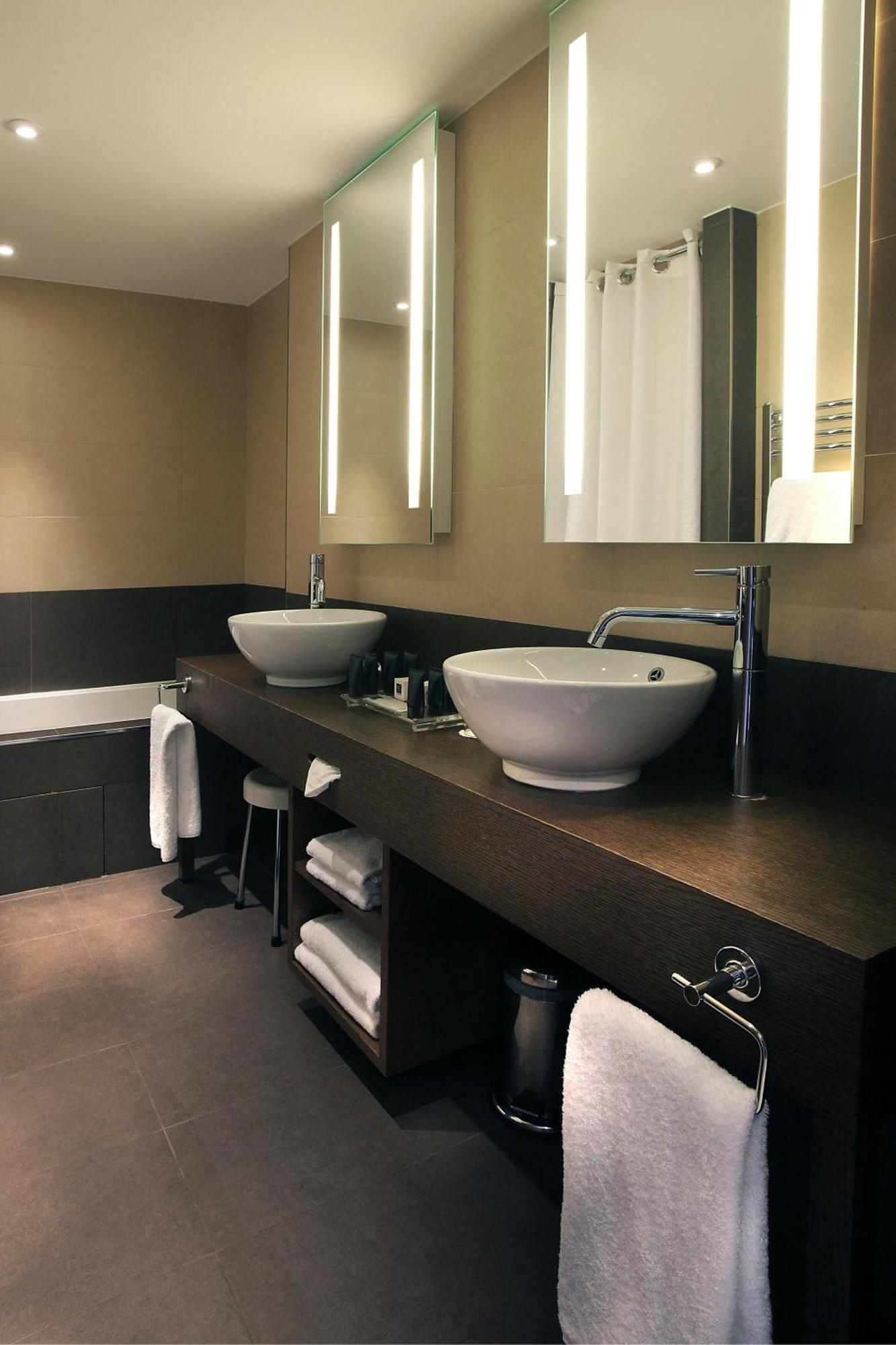 Ac Hotel By Marriott Ambassadeur Antibes - Juan Les Pins Bagian luar foto