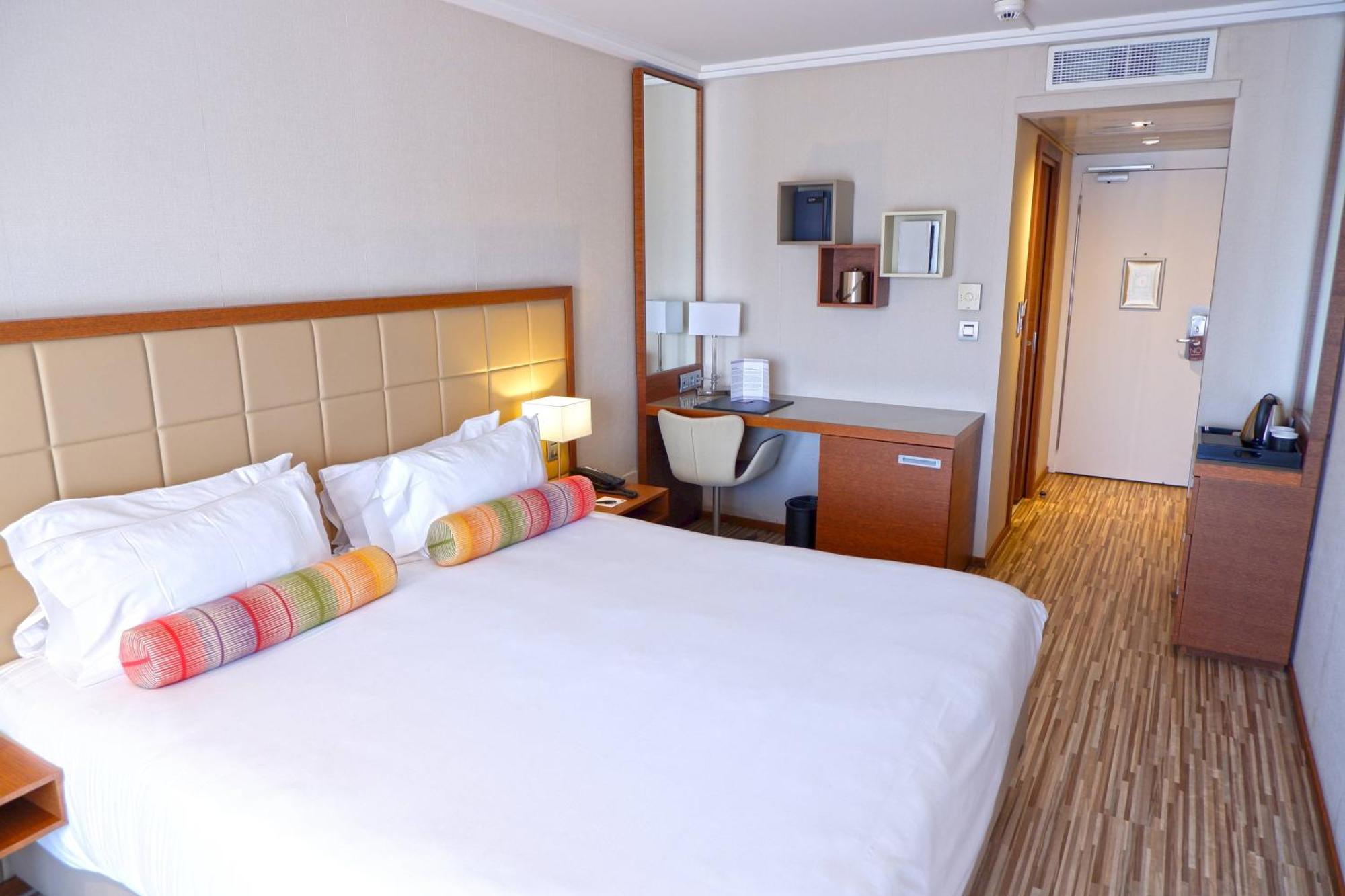 Ac Hotel By Marriott Ambassadeur Antibes - Juan Les Pins Bagian luar foto