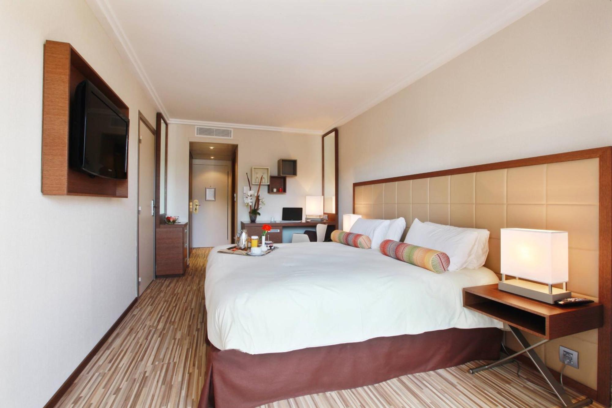 Ac Hotel By Marriott Ambassadeur Antibes - Juan Les Pins Bagian luar foto