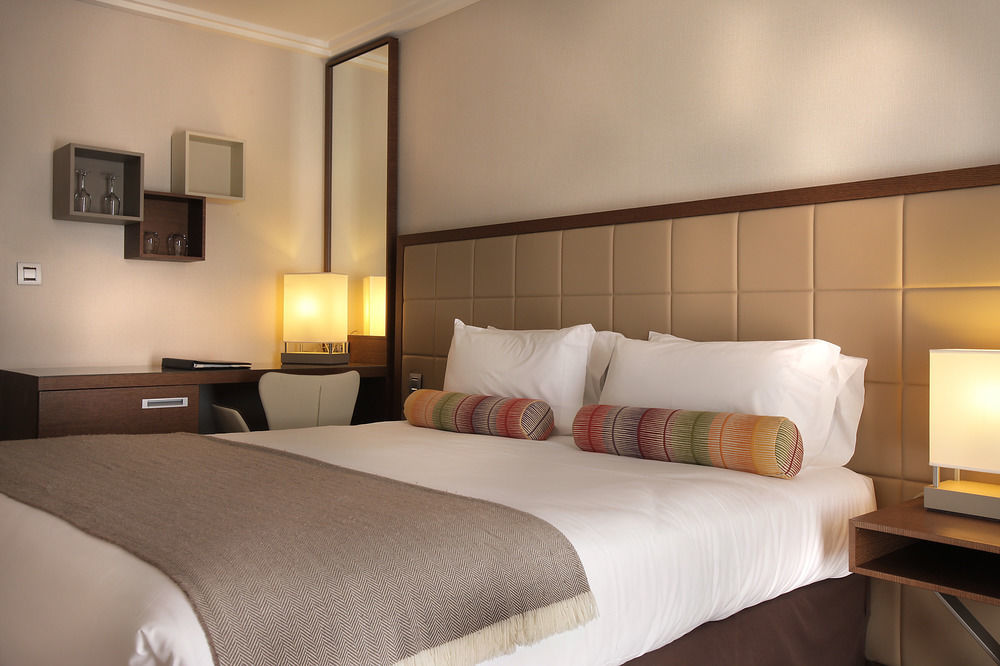 Ac Hotel By Marriott Ambassadeur Antibes - Juan Les Pins Bagian luar foto
